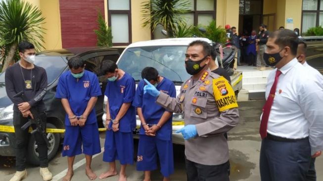 Tembak Polisi Pakai Revolver, Gembong Curanmor Banten Tewas Ditembak