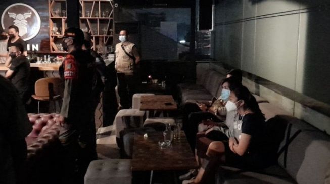 Siap Jatuhkan Sanksi Odin Cafe, Wagub DKI: Gak Ada Backing-backingan!