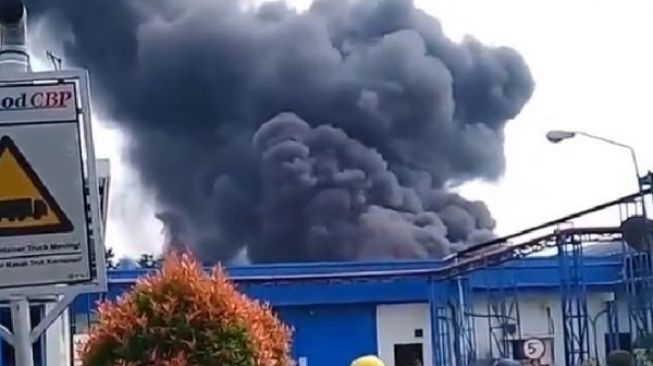 Kebakaran Gudang Indofood di Tangerang, Kerugian Capai Milyaran Rupiah