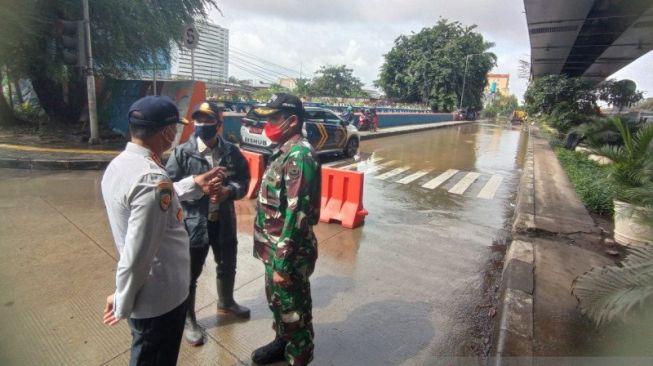 Luapan Kali Ciliwung, Dishub Jakarta Utara Lakukan Rekayasa Lalin