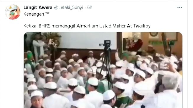 Momen kenangan HRS bertemu dengan Ustadz Maaher (Twitter/@Lelaki_5unyi)