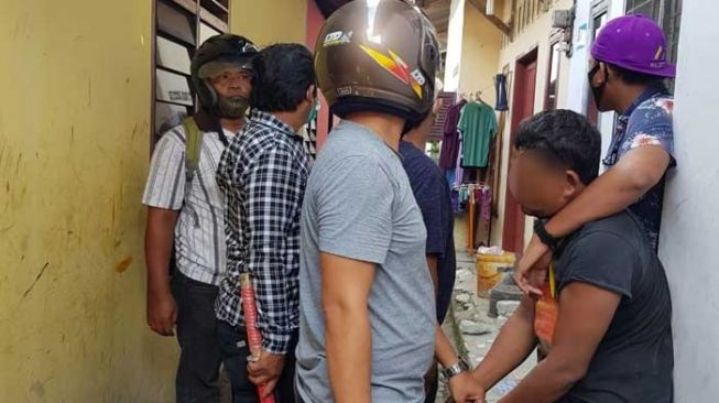 Bawa Samurai Pungli Sopir Truk, Bang Jago Ciut Ditangkap Polisi