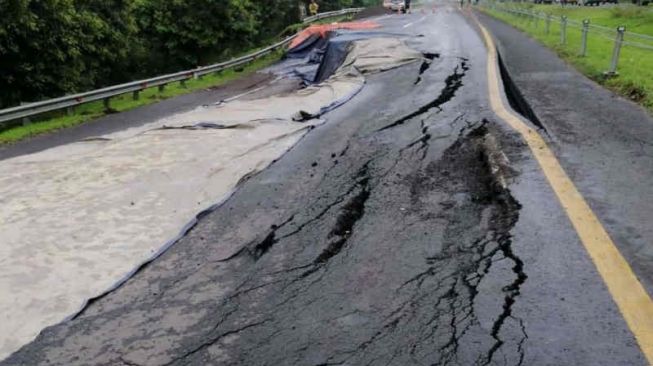 Kondisi Terkini Tol Cipali KM 122 Retak dan Amblas