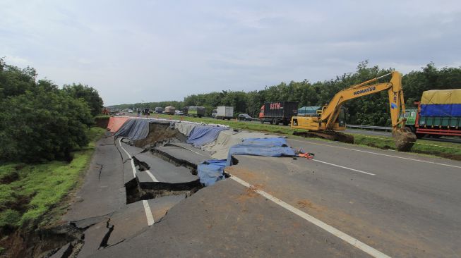 ASTRA Tol Cipali Selesai Garap Jalan Darurat Hindari Kemacetan