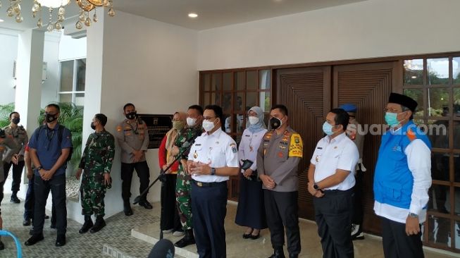 Klaster Keluarga Melejit, Anies Anjurkan Warga Isolasi Terkendali Covid-19