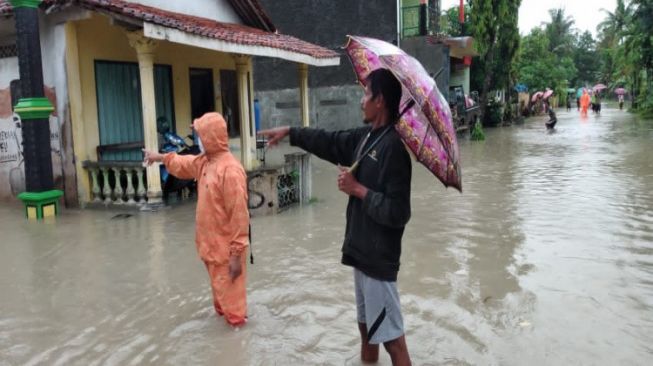 Sungai Meluap Ratusan Rumah Di Purworejo Terendam Banjir