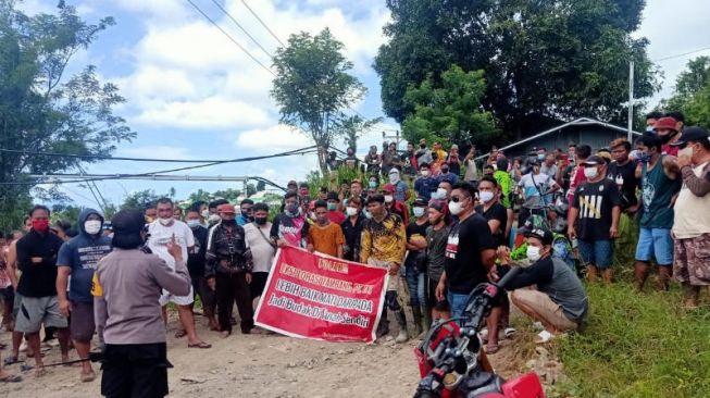 Memanas, Warga Penambang Emas Tolak Kehadiran Perusahaan Besar di Minahasa