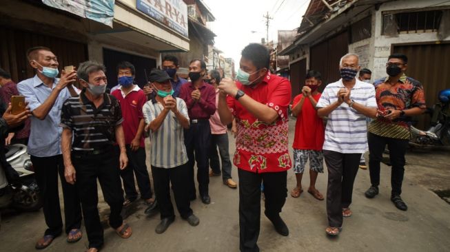 Ikut Rayakan Imlek, Gubernur Herman Deru Blusukan ke Vihara Kawasan Pecinan