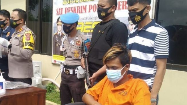 Pemerkosa Mayat Tukang Sayur Cikande Koleksi Celana Dalam Bekas Wanita