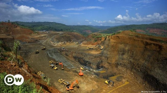 Antara Giok dan Rubi: Gurita Bisnis Militer Myanmar