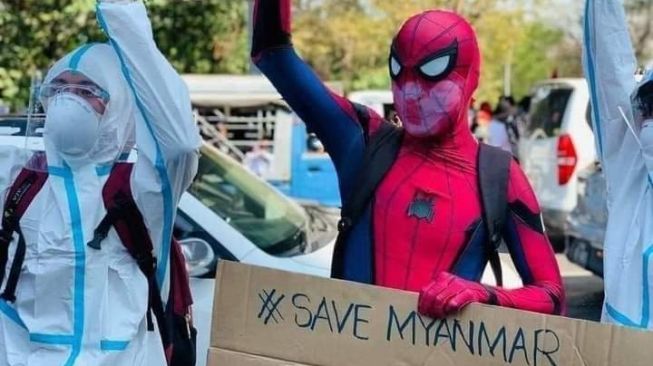 Aksi Protes di Myanmar Masuk Hari Ke-8, Spiderman Ikut Turun ke Jalan