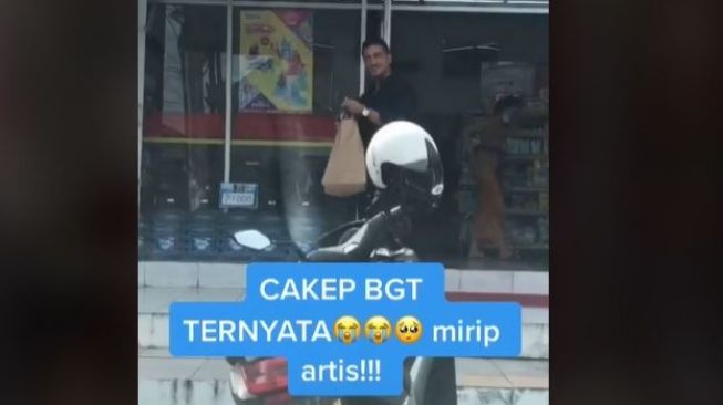 Viral Wanita Ini Naksir Pria di Minimarket, Tak Sadar Ternyata Hamish Daud