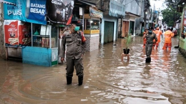 Ratusan Warga Jakarta Kebanjiran Selasa Hari Ini