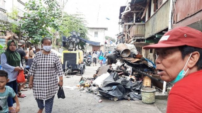 Gegara Meteran Listrik Korslet, 160 Warga Tambora Tidur di Musala