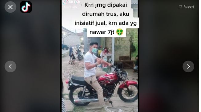 Suami mogok bicara usai motornya dijual istri (TikTok)