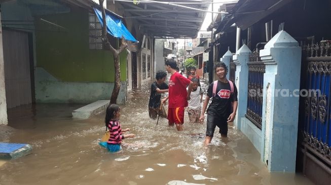 5 RT di Kebon Pala Terendam Banjir, Air Naik saat Warga Masih Nyenyak Tidur