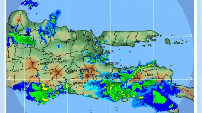 BMKG Peringatkan Hujan Deras dan Angin Kencang Terjang Jatim 3 Hari Kedepan