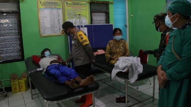 Buntut Kasus Keracunan Massal, Bupati Nganjuk Minta Tim Teliti Bantuan Luar