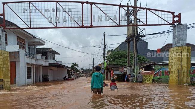 Siaga Banjir, BPBD Kota Bekasi Siapkan Tenda dan Dapur Umum di Kelurahan yang Rawan