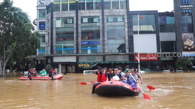 Empat Sebab Jakarta Hujan Ekstrem