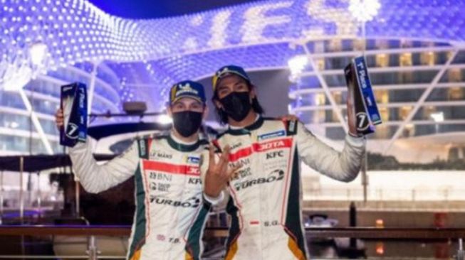 Sean Gelael Bawa Tim JOTA Juara Seri Ketiga ALMS 2021 di Abu Dhabi