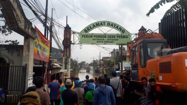 LIVE STREAMING: Kondisi Banjir di Pondok Gede Permai Jatiasih