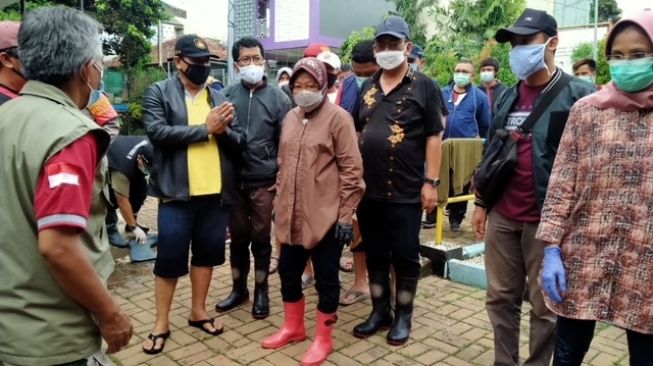 Banjir Jakarta, Kemensos Salurkan Bantuan Logistik ke Jatipadang