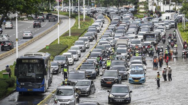 Kepala BPPD Jakarta: Jangan Khawatir Terobos Genangan di Semanggi