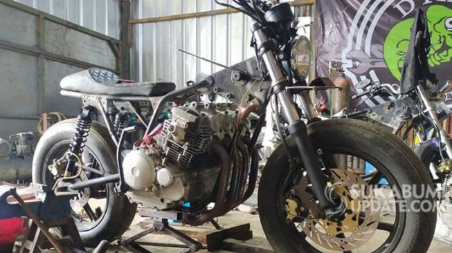 Modif Hedon, Bisa Tambah Jumlah Silinder Mesin Motor hingga Jadi 4