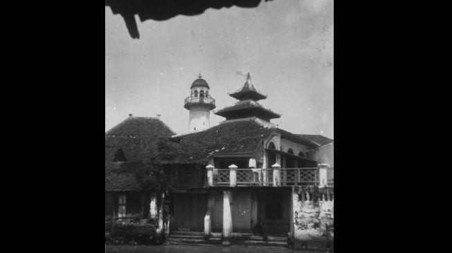 Kondisi Masjid Lamper Kota Semarang tahun 1910. [dok.istimewa]