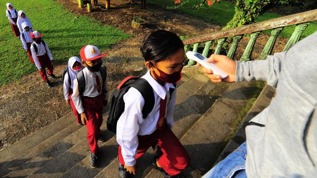 Sekolah Tatap Muka Belum Dibuka, Ini Penjelasan Satgas Covid-19 Riau