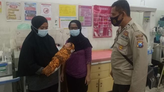 Warga Jember Temukan Kardus di Ladang Tebu, Ternyata Isinya Bayi