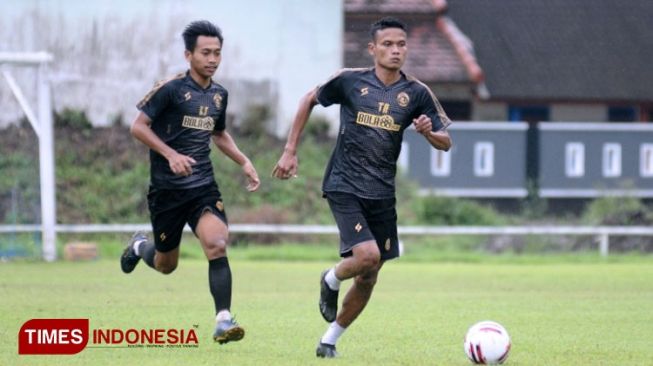 Anggota Polisi Tangguh Ini Didatangkan Arema Untuk Perkuat Lini Belakang