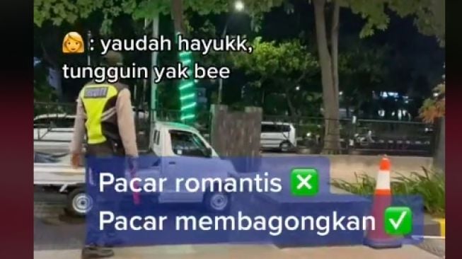 Wanita dijemput pacarnya menggunakan mobil pikap sayur (TikTok)