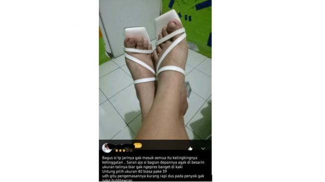 Komplain Sandal Terlalu Kecil, Warganet: Kelingkingnya Kedinginan di Luar