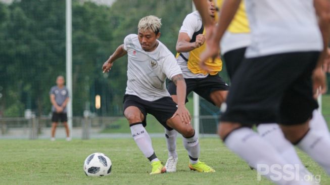 Kushedya Hari Yudo ikut saat berlatih di TC Timnas Indonesia U-23 (dok. PSSI).