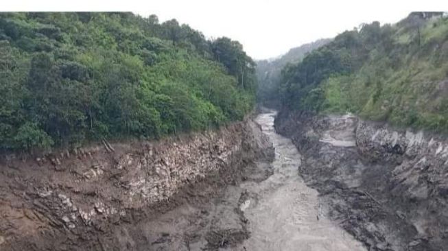 Air Sungai Wampu Diduga Tercemar Limbah, Begini Kata Kadis DLH Langkat