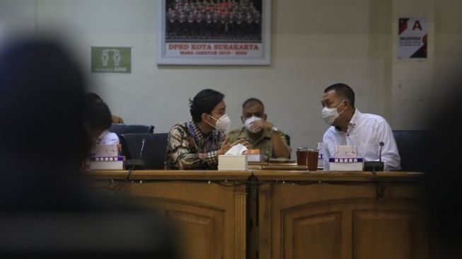 Pelantikan Gibran-Teguh Tak Jadi Di Balai Kota Solo, Ini Alasannya