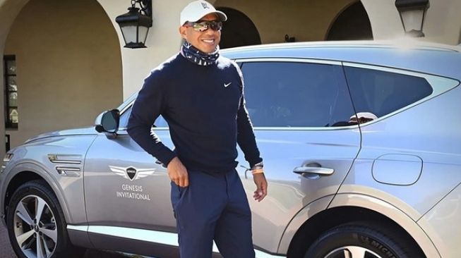 Tiger Woods Laka Lantas Tunggal, Kemudikan Sendiri SUV Premium