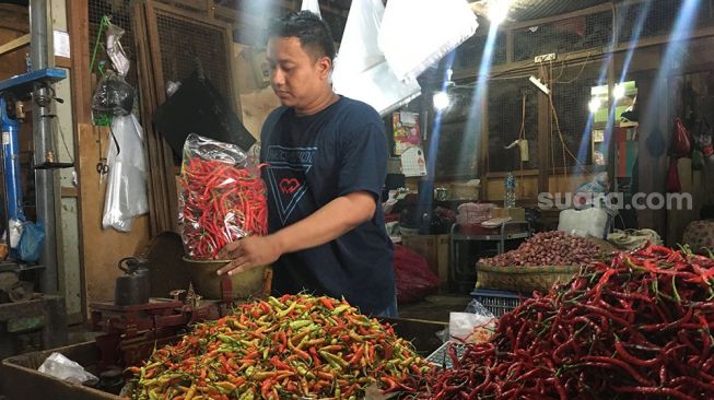 Ngeri! Harga Cabai di Semarang Meroket Jadi Rp100 Ribu Per Kilo