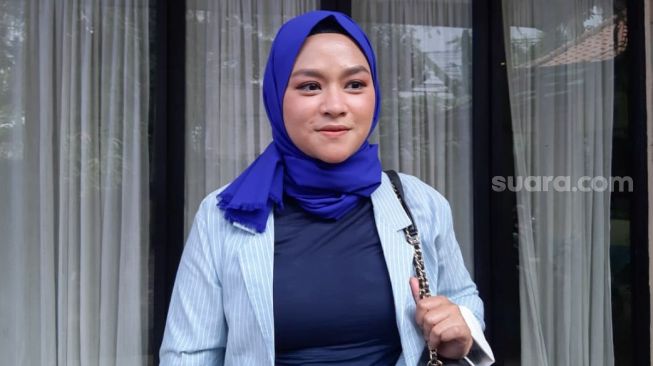 Istri Daus Mini Bantah Ragukan DNA Anaknya, Yunita Lestari: Aneh