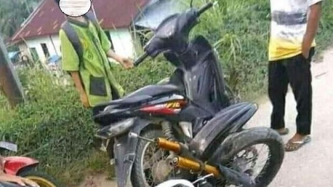 Kena Seruduk Motor Kawasaki, Kondisi Honda Supra Bikin Geleng-geleng Kepala