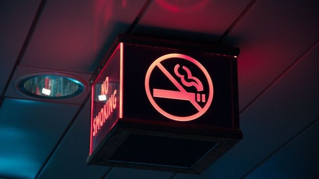 Ilustrasi dilarang merokok (Unsplash/Kristaps Solims)