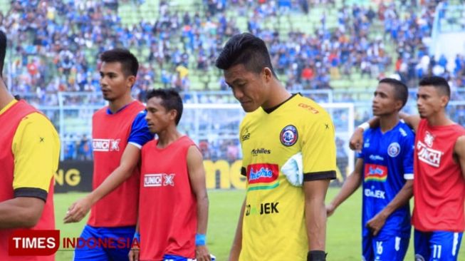 Kiper Kurniawan Kartika Ajie Putuskan Hengkang dari Arema FC