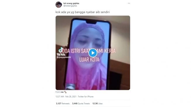 Pria Pamer Selingkuh Saat Video Call dengan Istri, Warganet Sakit Hati