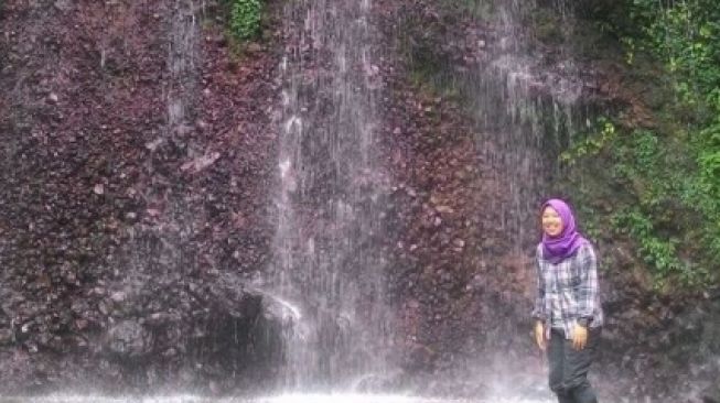 Curug Ciputri [Instagram @sitimutiarahmah]