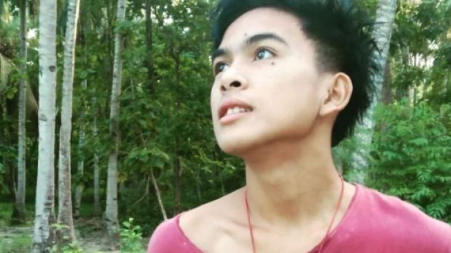 Profil Udin Barabere, TikToker SMA yang Viral Gegara Joget 'Jar of Heart'