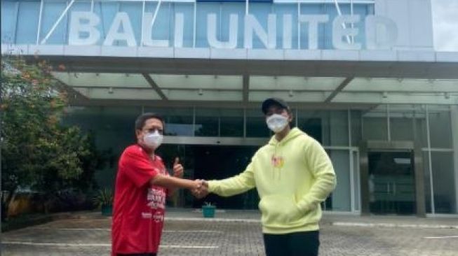 Kaesang Anak Presiden Ketemu Bos Bali United, Warganet: Mau Dibeli?