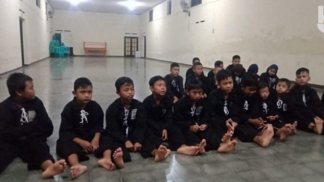 Dari Silat Hingga Jamu, Cara Warga Desa Milangsari Jaga Imun dari Covid-19