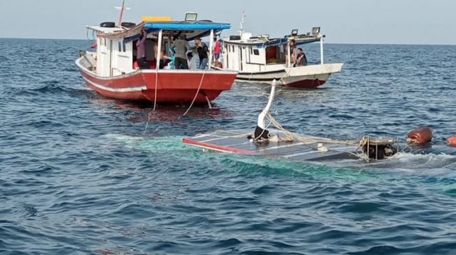 Kronologis KM Sampoerna Tenggelam di Pulau Tunda Bawa Pemancing dari DKI